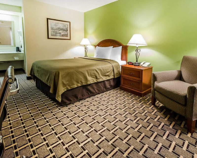 Econo Lodge Russellville Extérieur photo